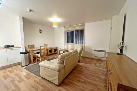 Dutton Court, Warrington photo 3