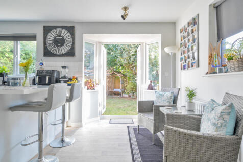 1334095-6-6891baf...