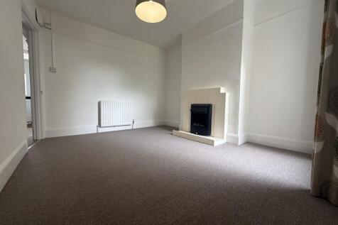 Douglas Road, Maidstone, Kent, ME16 photo 3