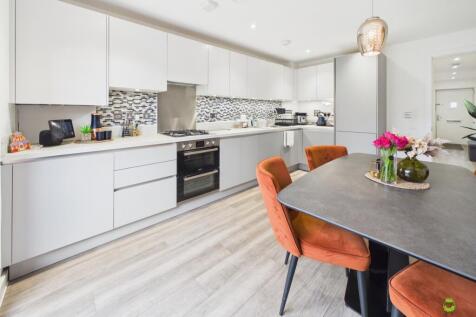 Presented by Clinton at EweMove Bexleyheath and Da