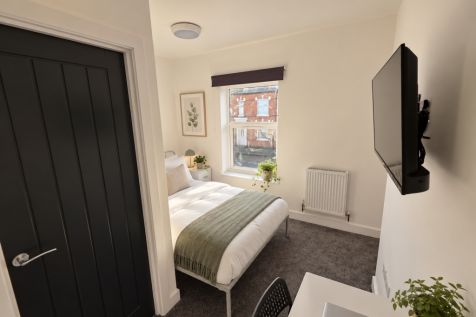 Room 4 - another view | AI staged
