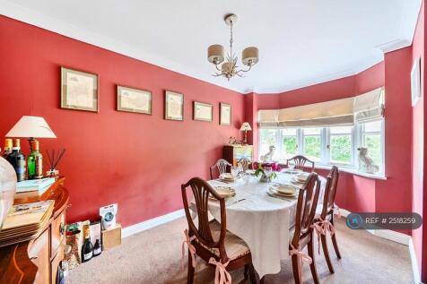 The Close, Blandford Forum, DT11 photo 4