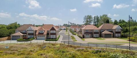 Preston Fields Street Scene with open green spaces
