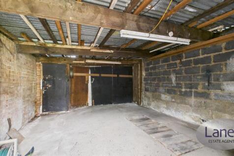 CAM04248G0-PR0103-STILL019.jpg