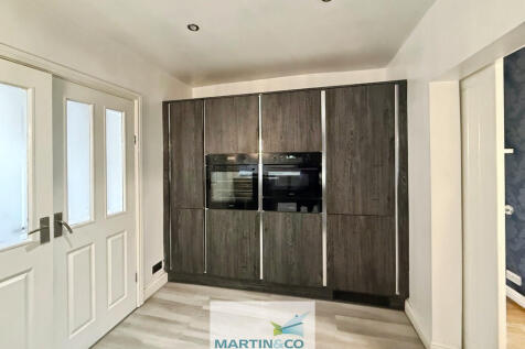 18d0e61a--403B-97...