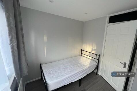 Pomfret Avenue, Luton, LU2 photo 3
