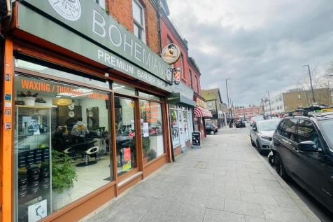 Studio house on Cricklewood Lane, London, NW2 1HD, £1,750/mo