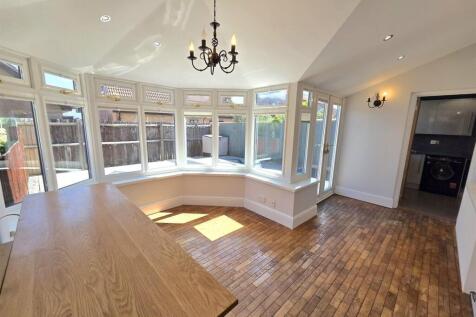 WhatsApp Image 2025-07-10 at 15.18.50 (2).jpeg