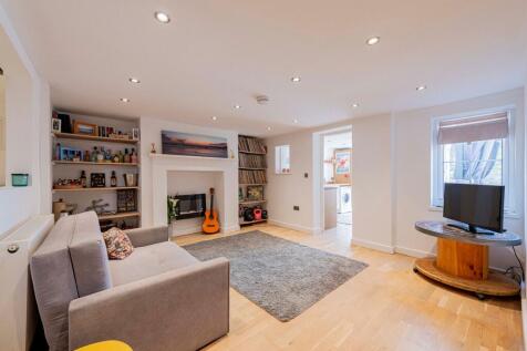 Annex Living Room (1)