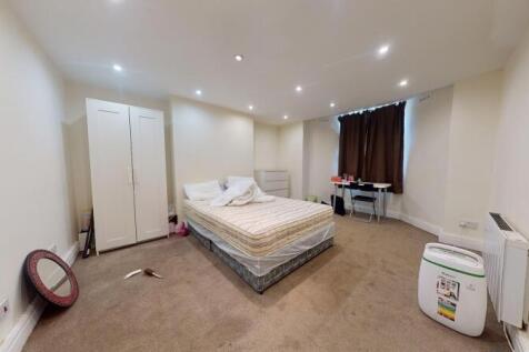 Ebberston Terrace, Hyde Park, Leeds photo 5