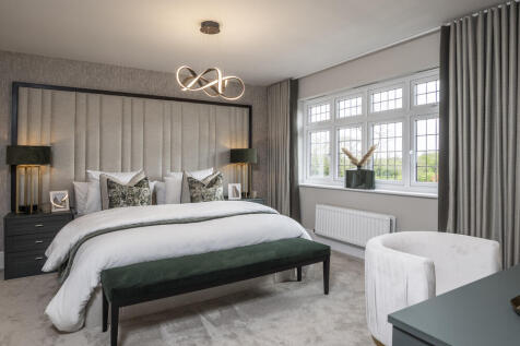 The Sandringham - Main Bedroom