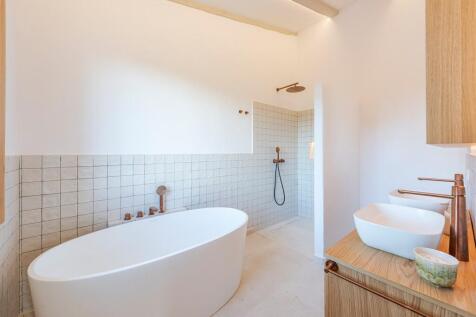 Bathroom (2)