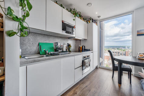 62_Hartley_Apartm...