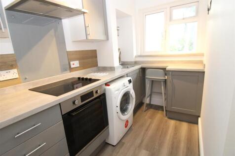 Kitchen 2.JPG