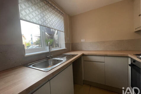 Ainsdale Close, Coventry, CV6 photo 4