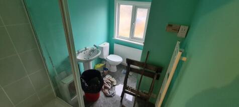 En-suite Bathroom