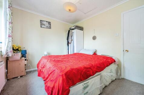 Rayleigh Close, Shenley Church End, Milton Keynes, MK5 photo 4