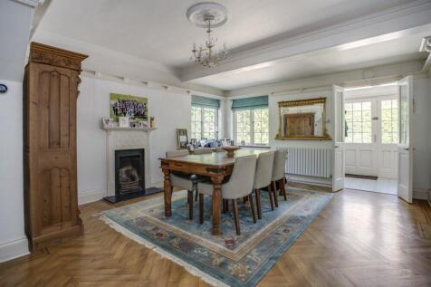 Entrance Hall/Dining