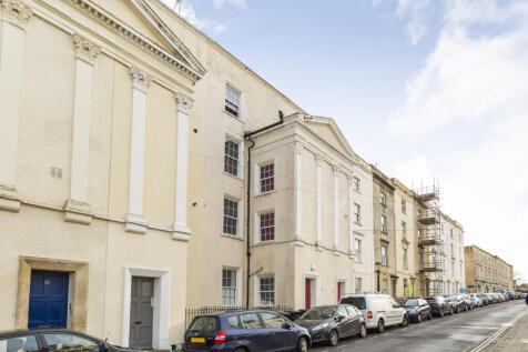 21 Meridian Place.jp