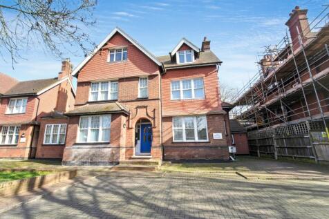 Flat B, 14 Aldrington Road, Streatham, London SW16 1TH
