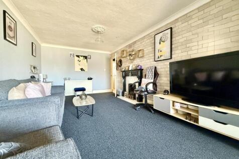 Lounge1.jpg