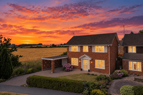 Grove Road, Tring, HP23
