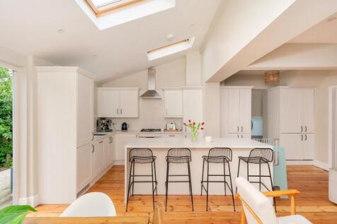 5C5RHD - Kitchen Diner Snug E.jpg