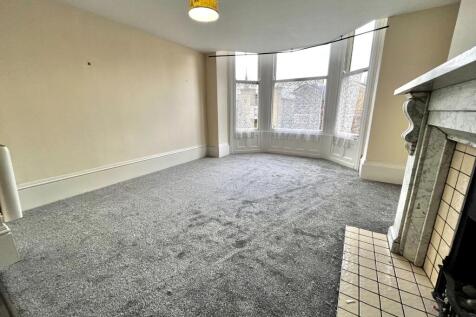 Flat 3, 8 Belgrave Crescent photo 3