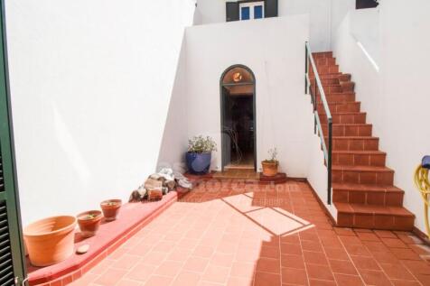 House with patio in Es Mercadal