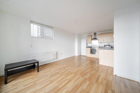 1400505-4-696f6da...