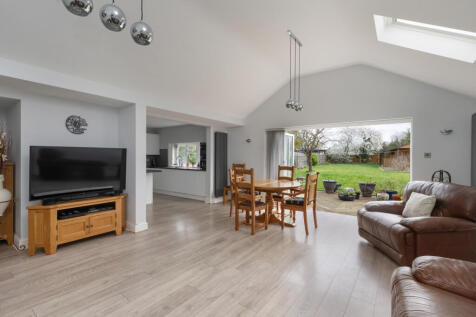 Open Plan Lounge/Diner/Kitchen