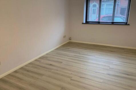 MANOR COURT, WELLINGBOROUGH photo 4