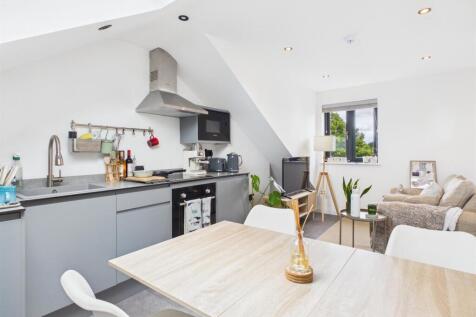 Living Room/Kitchen
