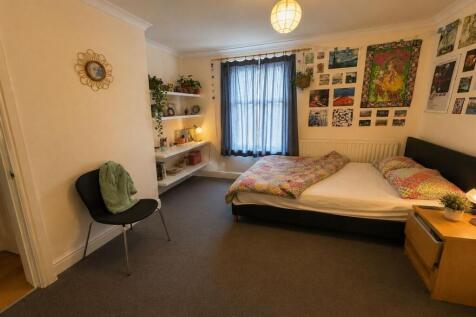 Thyra Grove, Beeston, NG9 2BL photo 5