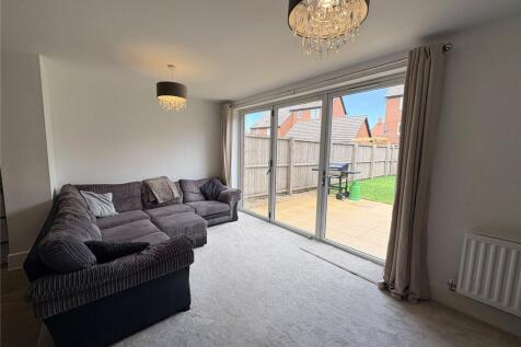 Cotton Drive, Newark, Nottinghamshire, NG24 photo 4