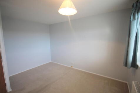 6 Plover Road, Milborne Port, Somerset DT9 5DA photo 4