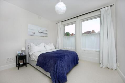 Gv- F3 - 11 Creffield Rd (11).jpg