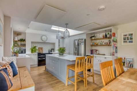 Ewemove Taunton - Comeytrowe (3)