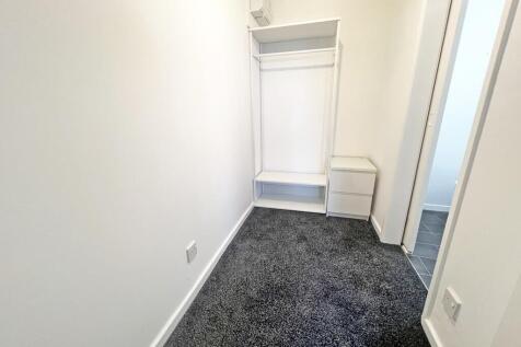 Ravenfield Drive, Hough Green, Widnes photo 5