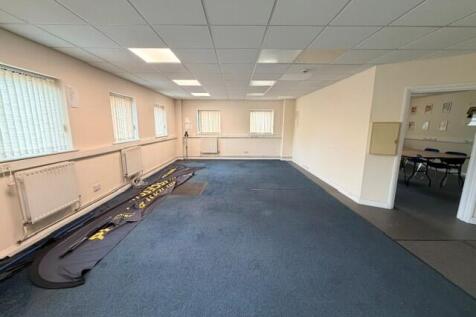 Warehouse to rent Image 3