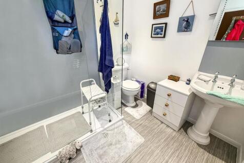 En suite Shower Room