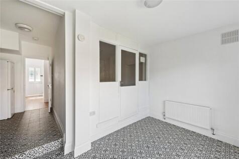Brantwood Road, Tottenham, London, N17 photo 4