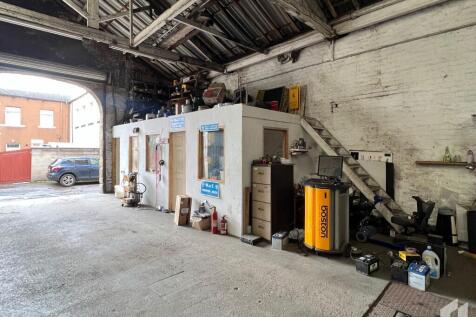 Workshop to rent Image 3