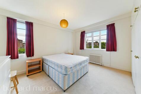 Chiswick Village photo 4