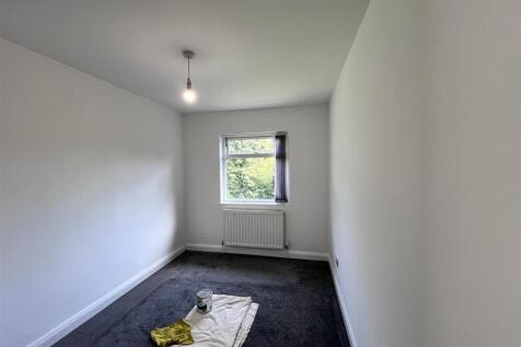 Rothesay Avenue, Dukinfield photo 5