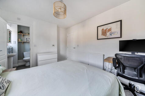 86756a63-4aa2-41d...