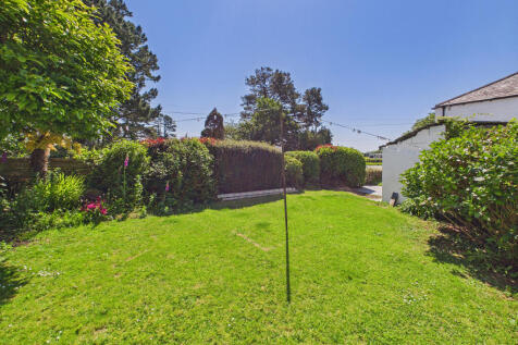 CAM05627G0-PR0049-STILL008