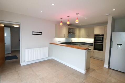 High Street, Wicklewood, Wymondham, Norfolk, NR18 photo 3