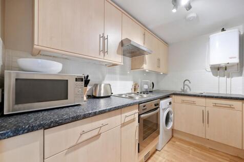 RCFBL- farm close- kitchen 3 (1).jpg