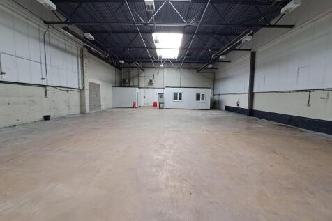 Unit 21 Denbigh - Warehouse (3).jpg